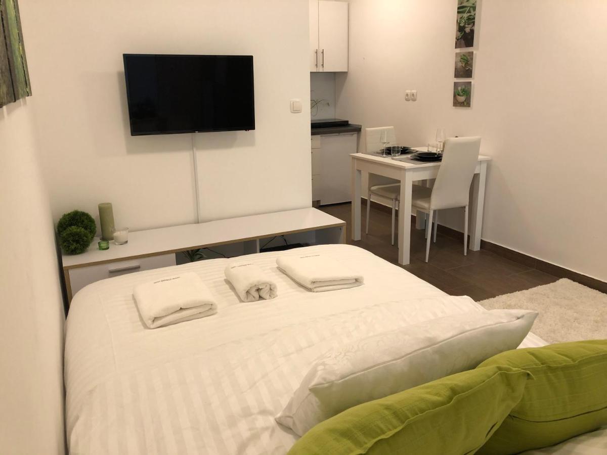 Ferienwohnung Luxury Central Studio Under The Castle Laibach Exterior foto